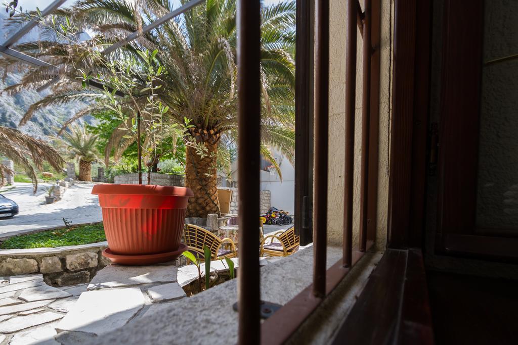 Hill Apartments Kotor Bagian luar foto