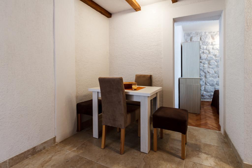 Hill Apartments Kotor Bagian luar foto